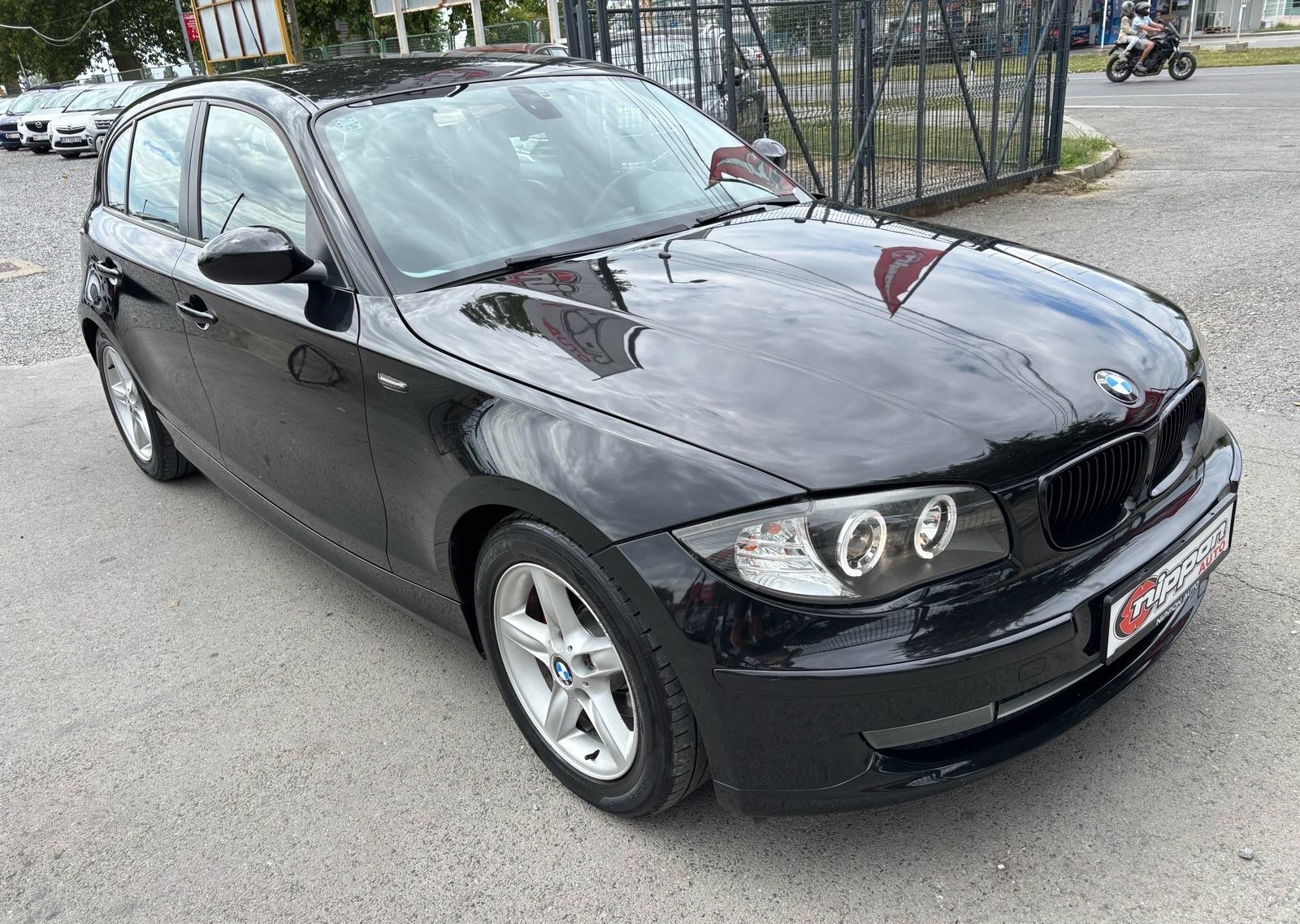 BMW serija 1 118d KLIMA - ALU - 6 BRZINA - PDC - AUTOKREDIT, fotografija 8