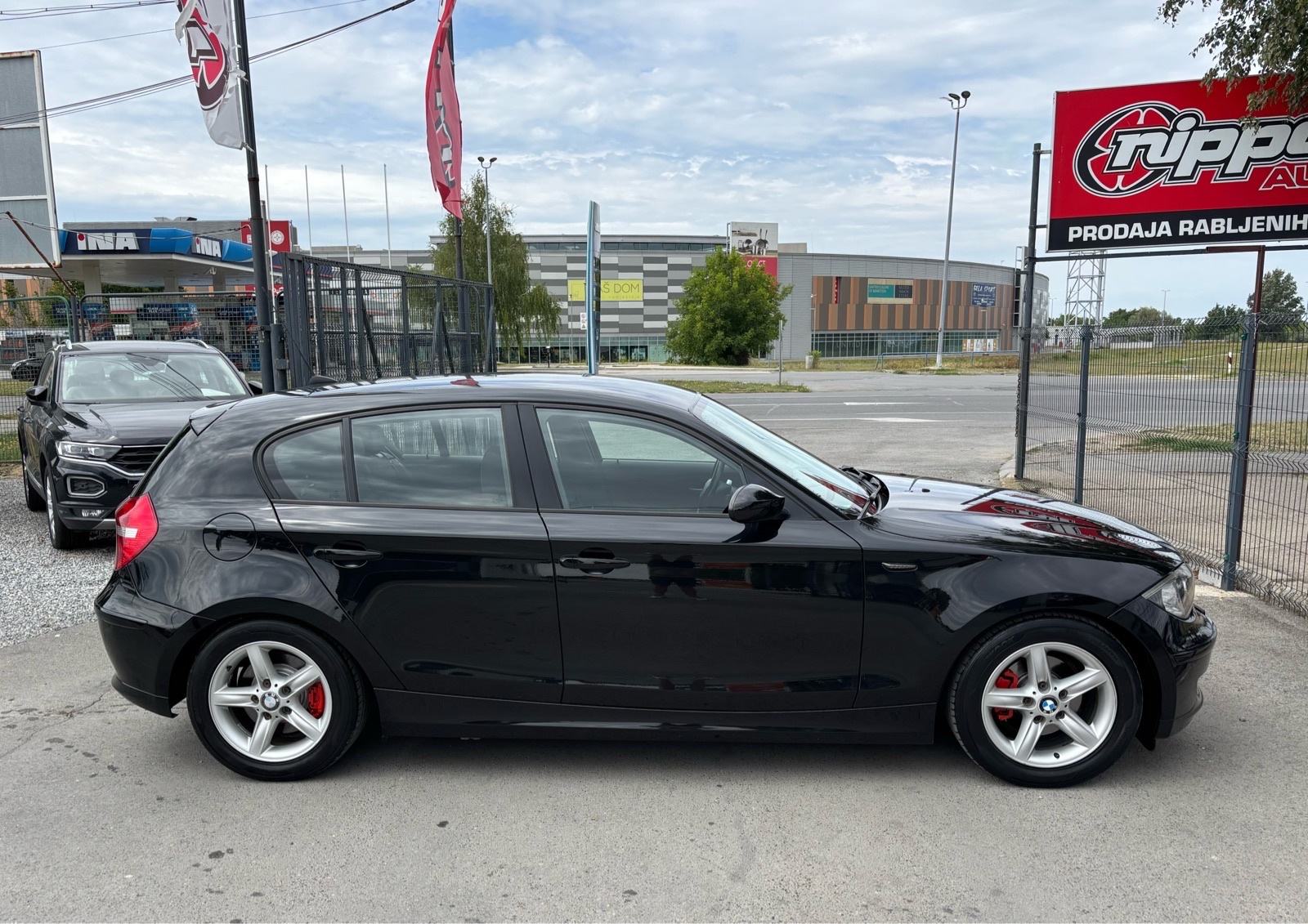 BMW serija 1 118d KLIMA - ALU - 6 BRZINA - PDC - AUTOKREDIT, fotografija 7