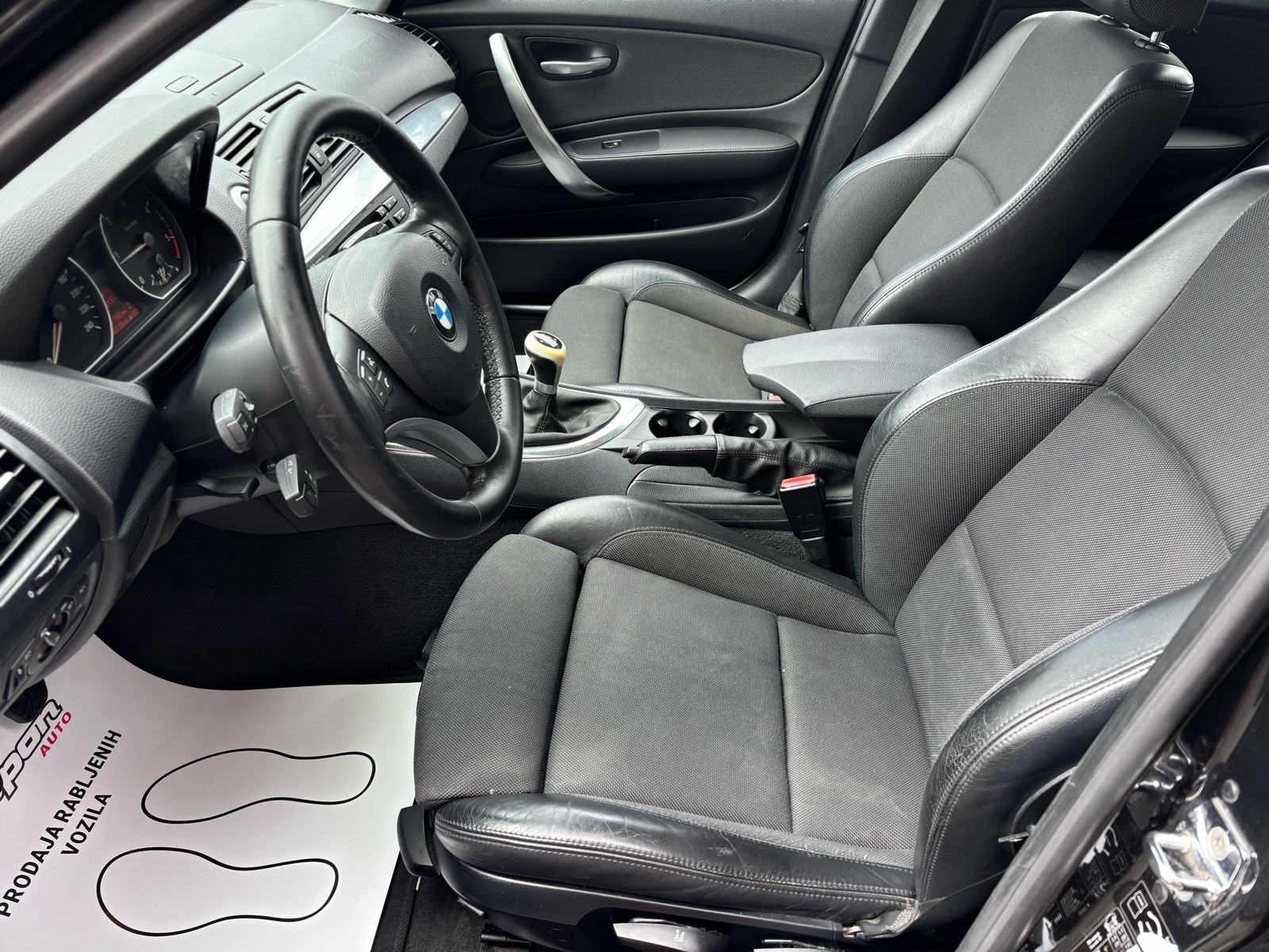 BMW serija 1 118d KLIMA - ALU - 6 BRZINA - PDC - AUTOKREDIT, fotografija 10