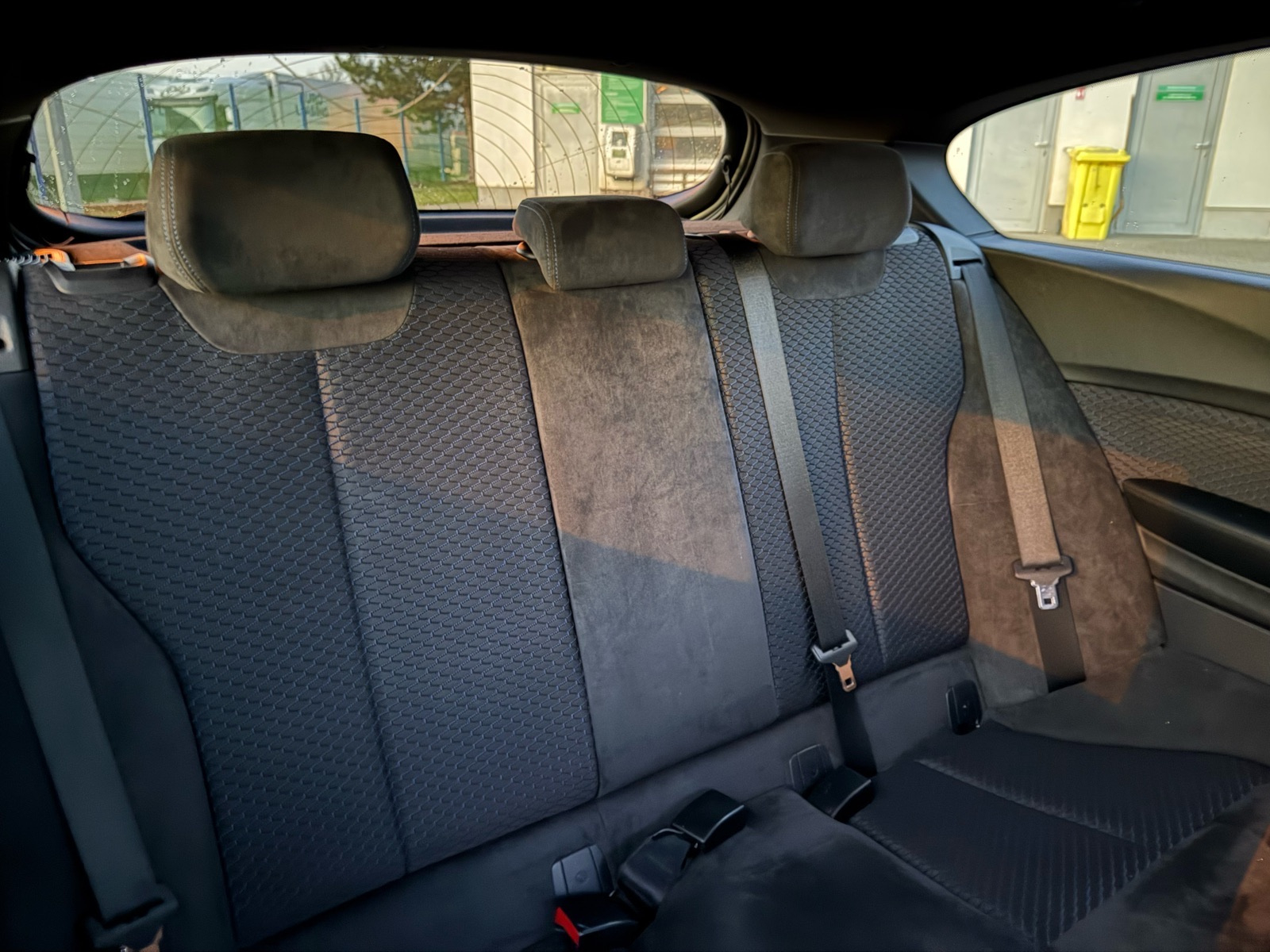 BMW serija 1 118d M PAKET,NAVI,LED,MF, 2 SETA KOTAČA,NOVE GUME, fotografija 14