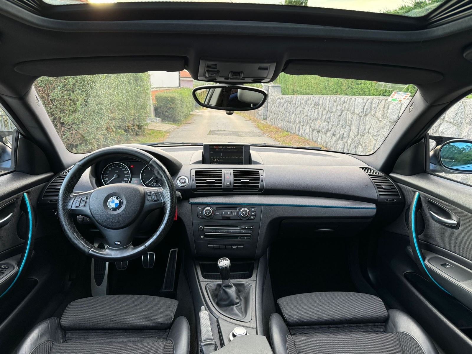 BMW SERIJA 1 118d M paket *PANORAMA*, fotografija 8