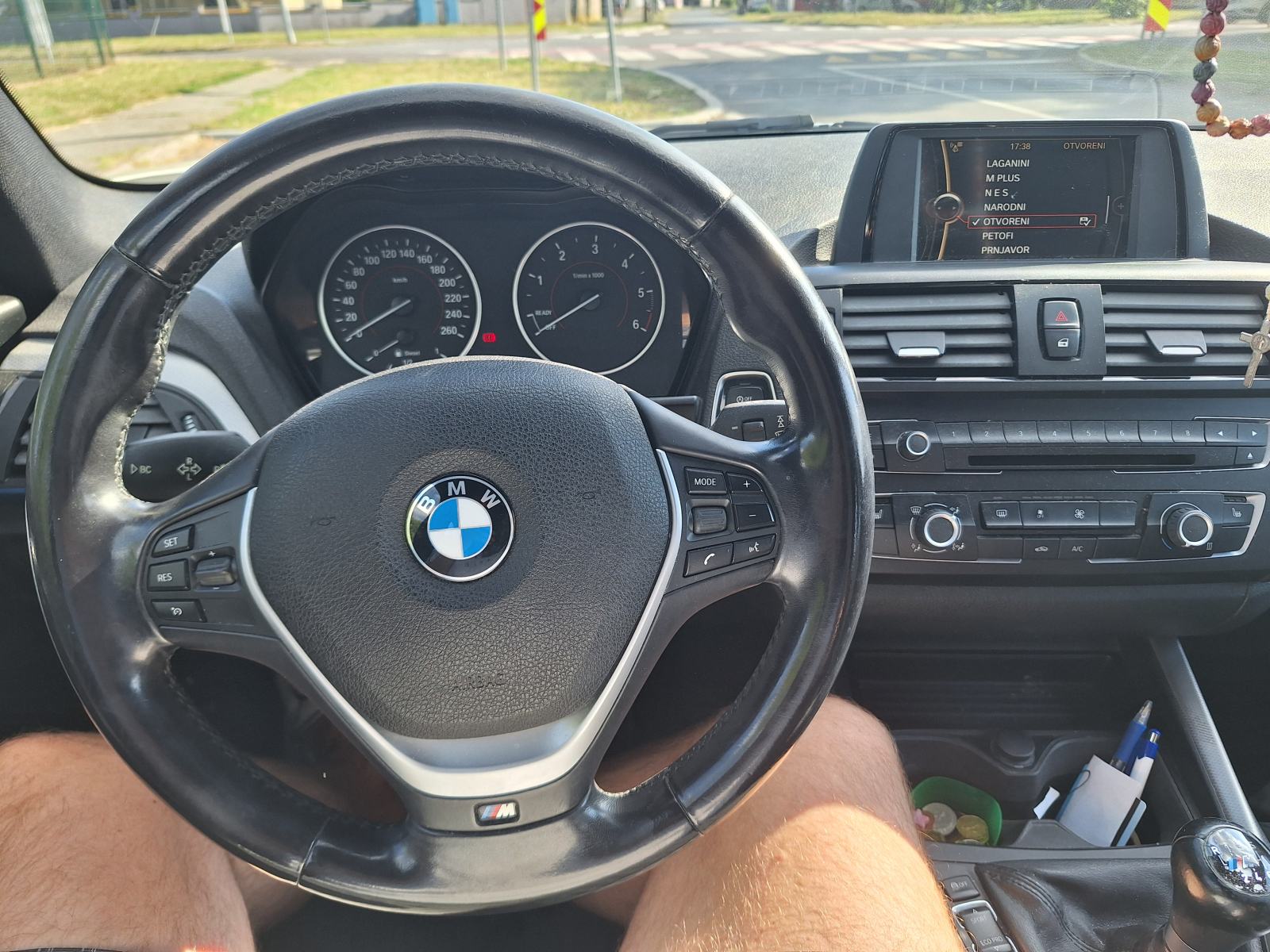 BMW serija 1 118d M paket, fotografija 9