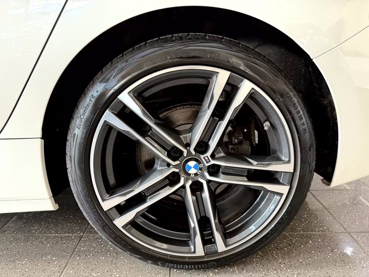 BMW serija 1 118d⭐️ M SPORT⭐️LED⭐️COCKPIT⭐️SPORTSKA SJEDALA⭐️, fotografija 8