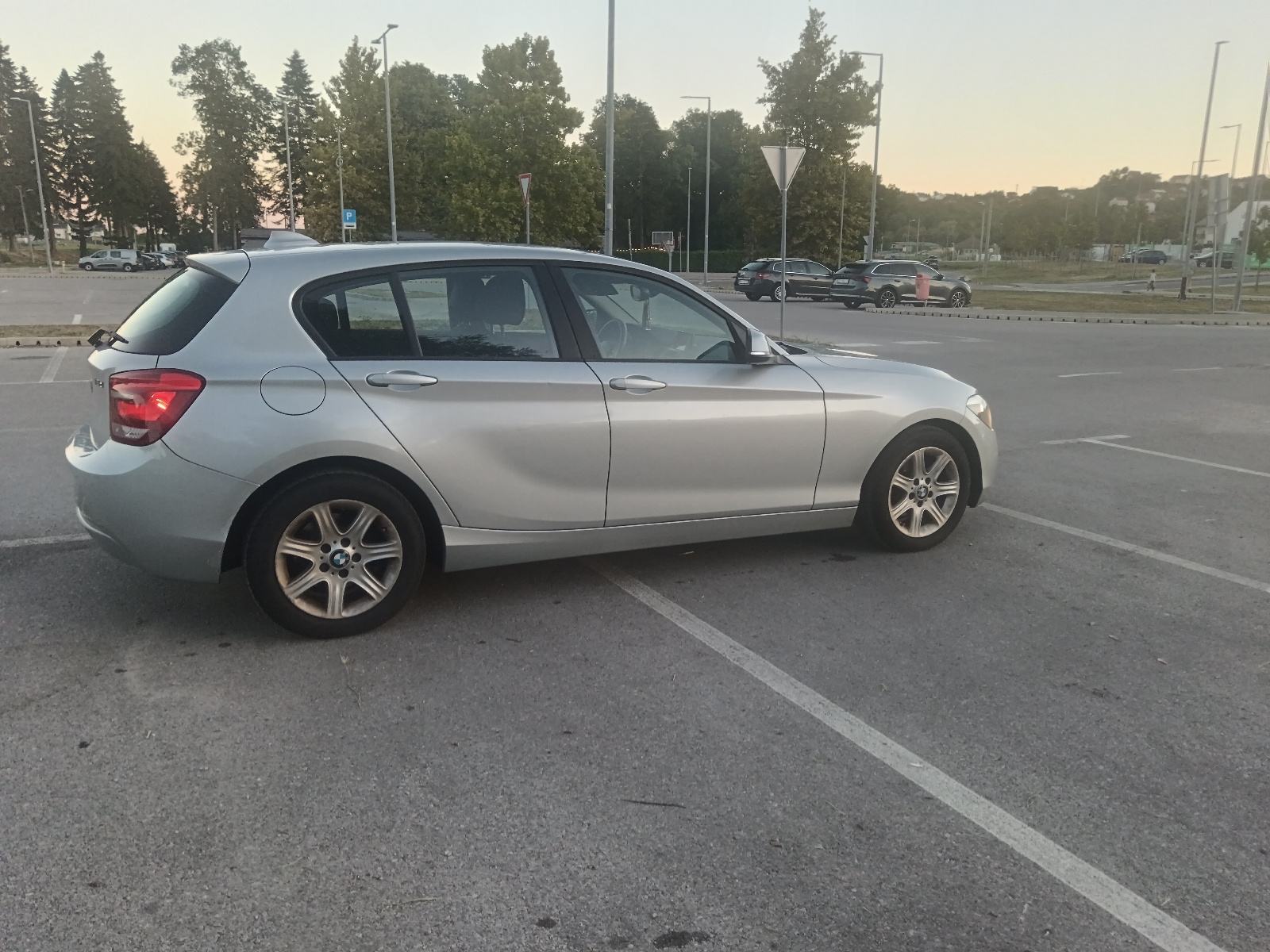 BMW serija 1 118D moguča zamjena za skuplje do 30,000e ili jeftinijie, pogled izvana - slika 3