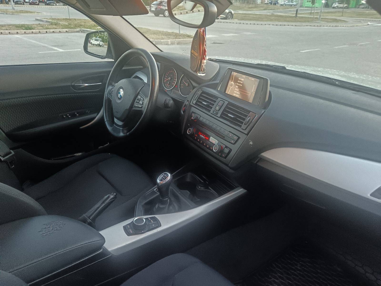 BMW serija 1 118D moguča zamjena za skuplje do 30,000e ili jeftinijie, pogled izvana - slika 5