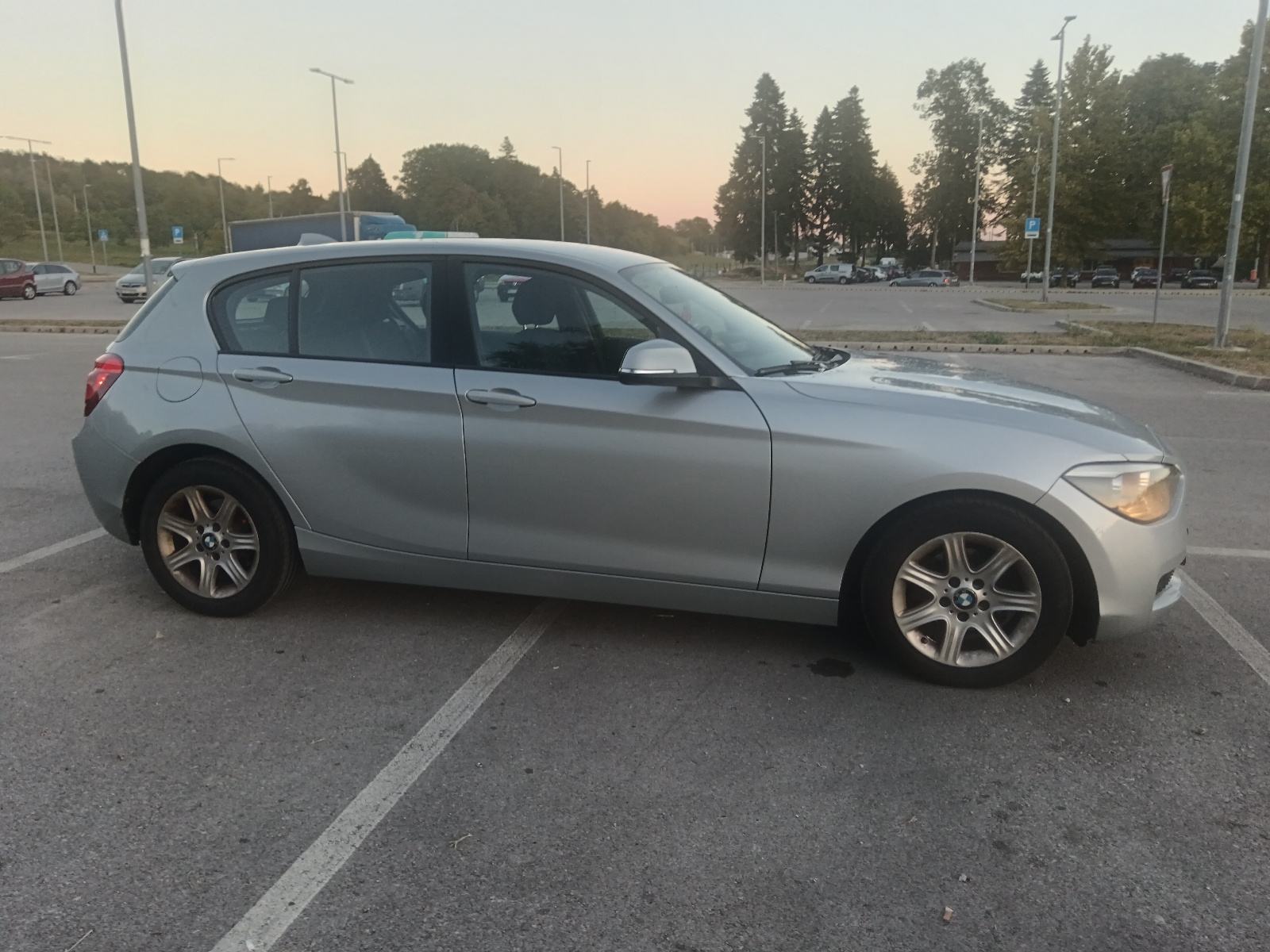 BMW serija 1 118D moguča zamjena za skuplje do 30,000e ili jeftinijie, pogled izvana - slika 4