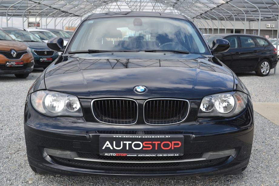 BMW serija 1 118d *** REGISTRACIJA DO 01/2027 *** ZIMSKE GUME *** TOP, fotografija 2