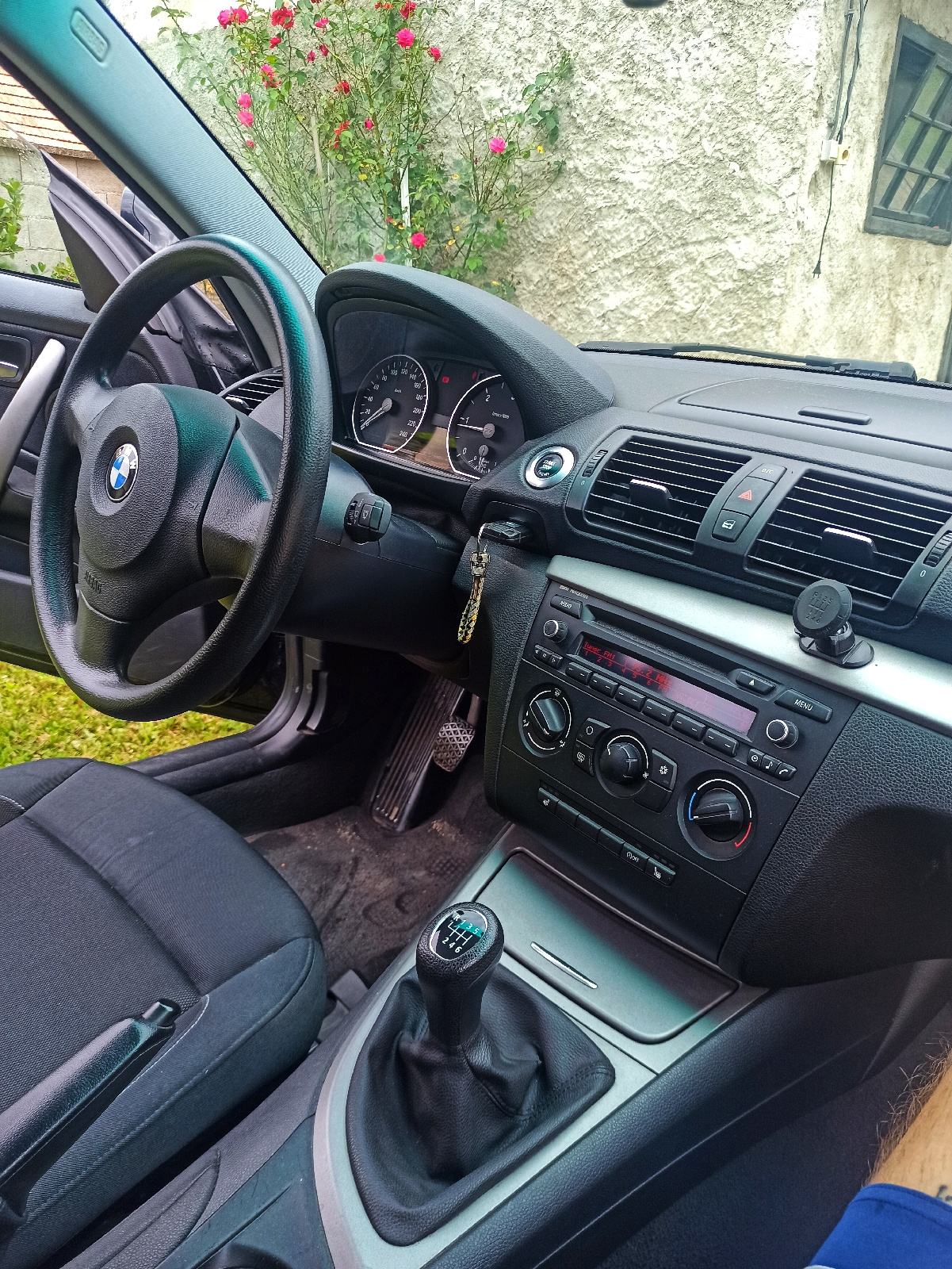 BMW serija 1 118d, fotografija 8