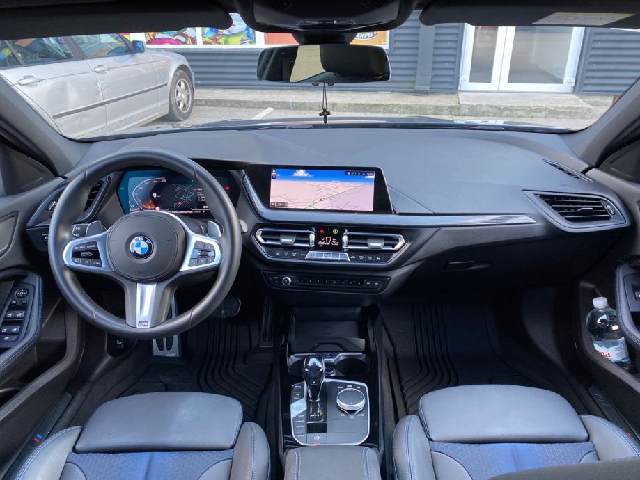BMW serija 1 118d M, fotografija 4