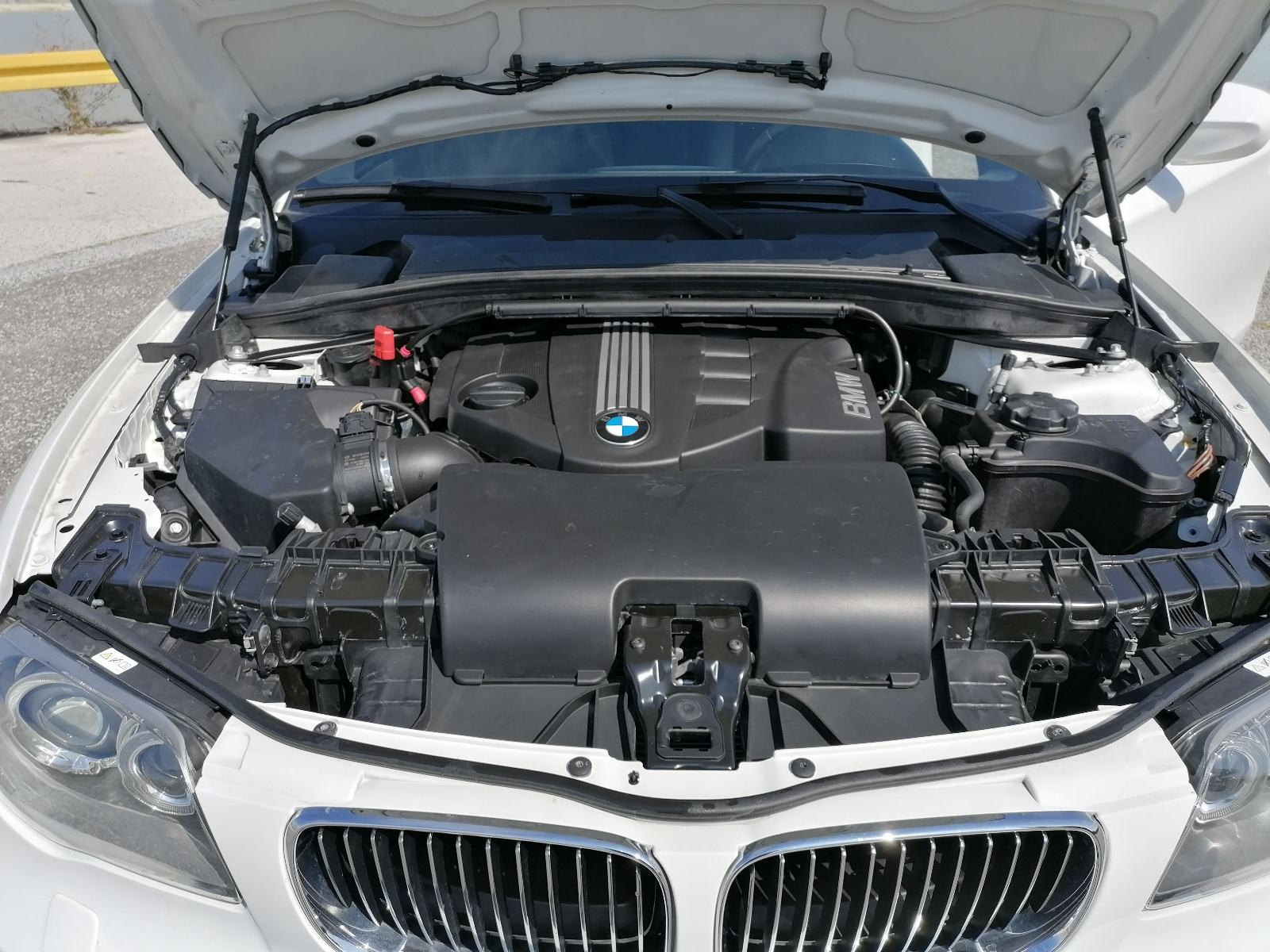 BMW 1 Coupe 2010. – 125.000 km – TOP STANJE, fotografija 8