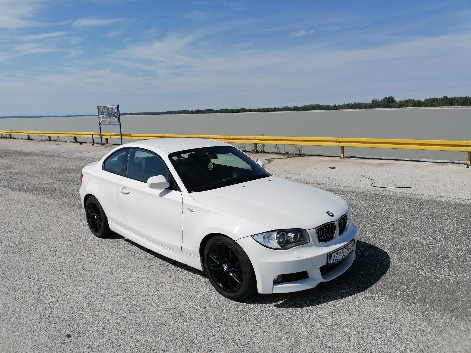 BMW 1 Coupe 2010. – 125.000 km – TOP STANJE, fotografija 2