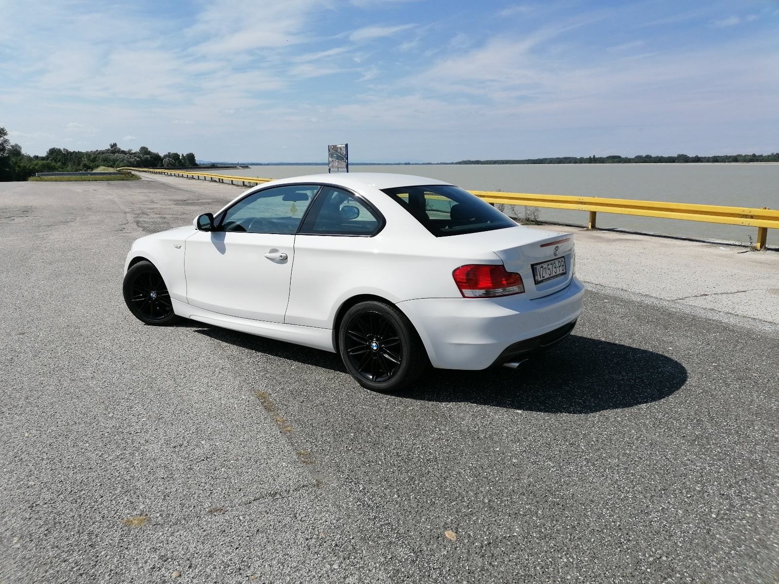 BMW 1 Coupe 2010. – 125.000 km – TOP STANJE, fotografija 11