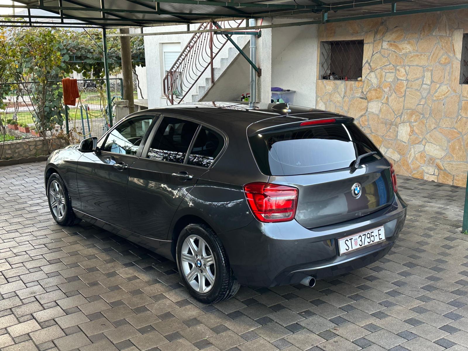 BMW serija 1 118d, fotografija 6
