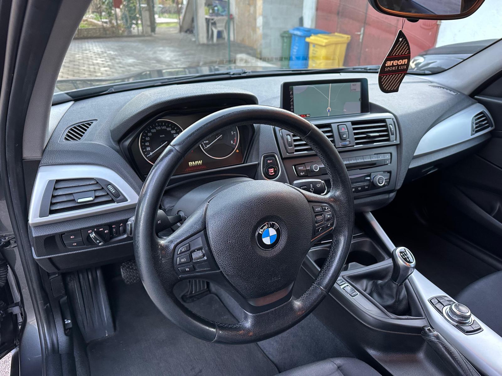 BMW serija 1 118d, fotografija 12
