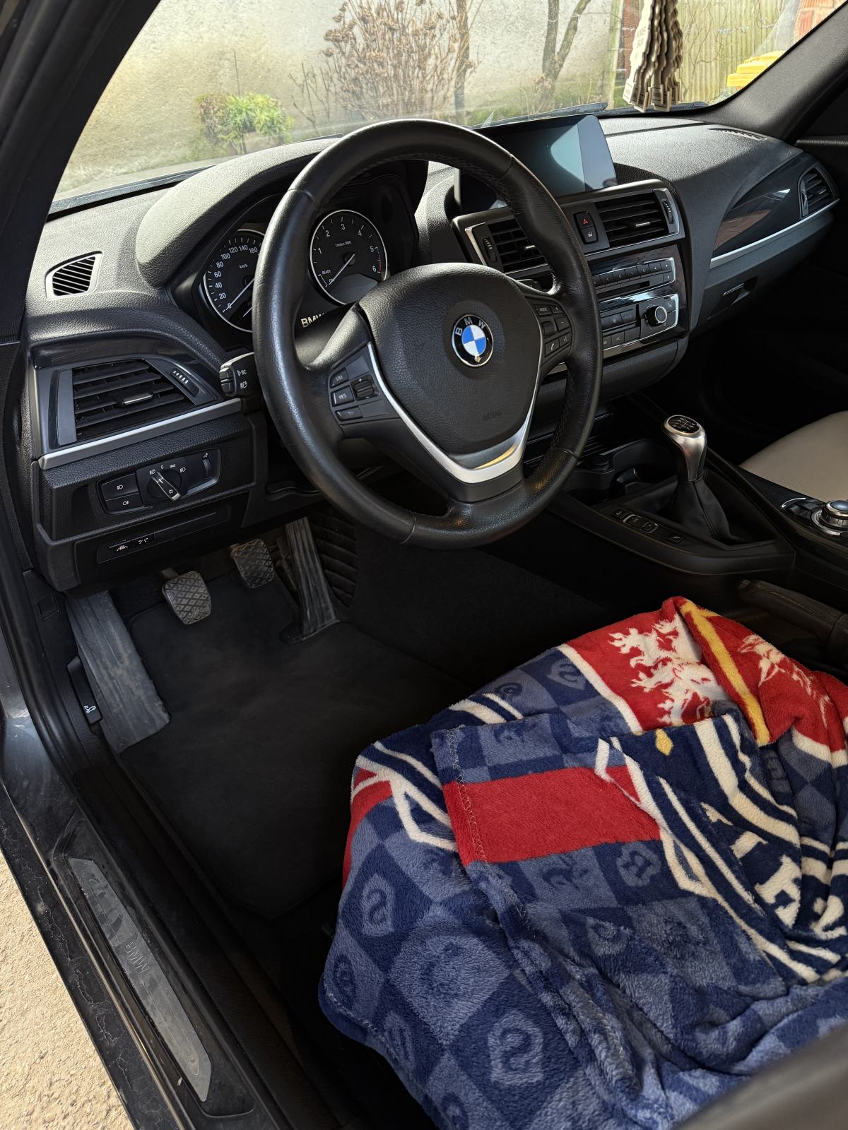 BMW serija 1 118d, fotografija 14