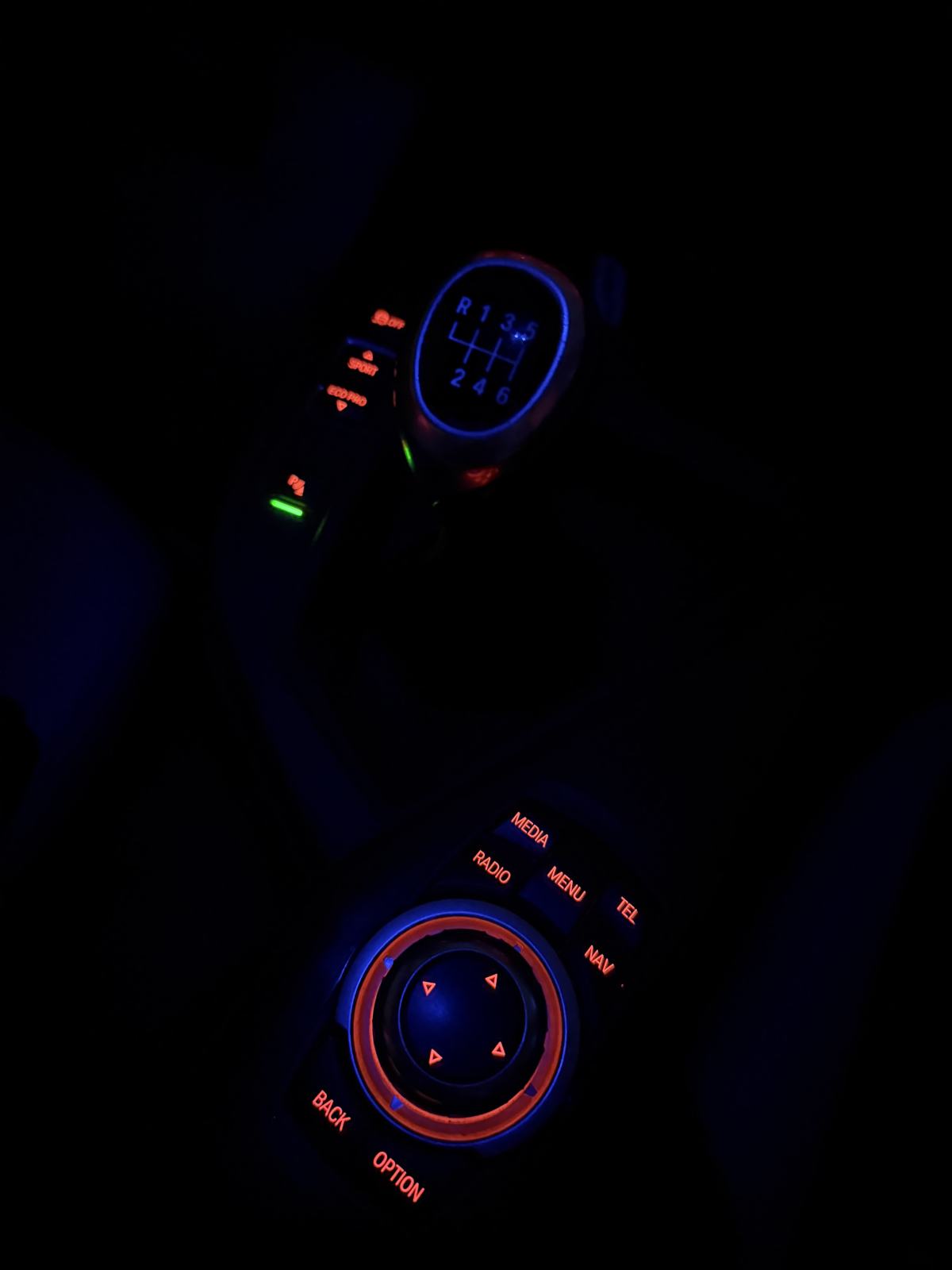 BMW serija 1 118d, fotografija 19