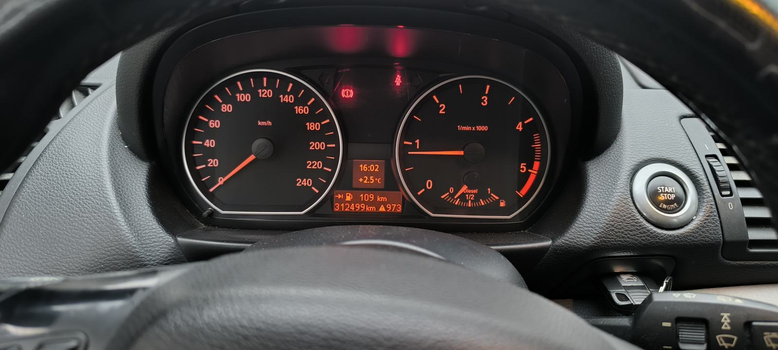BMW serija 1 118d, fotografija 6