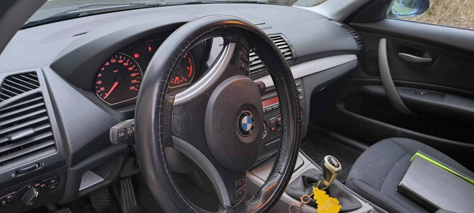 BMW serija 1 118d, fotografija 9