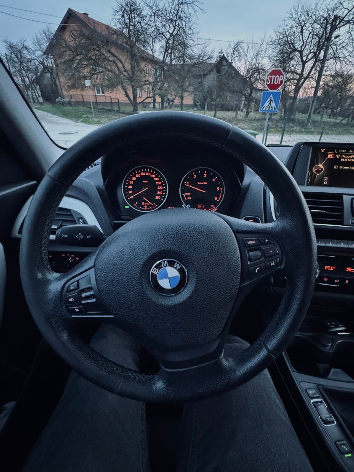 BMW serija 1 118d, fotografija 10
