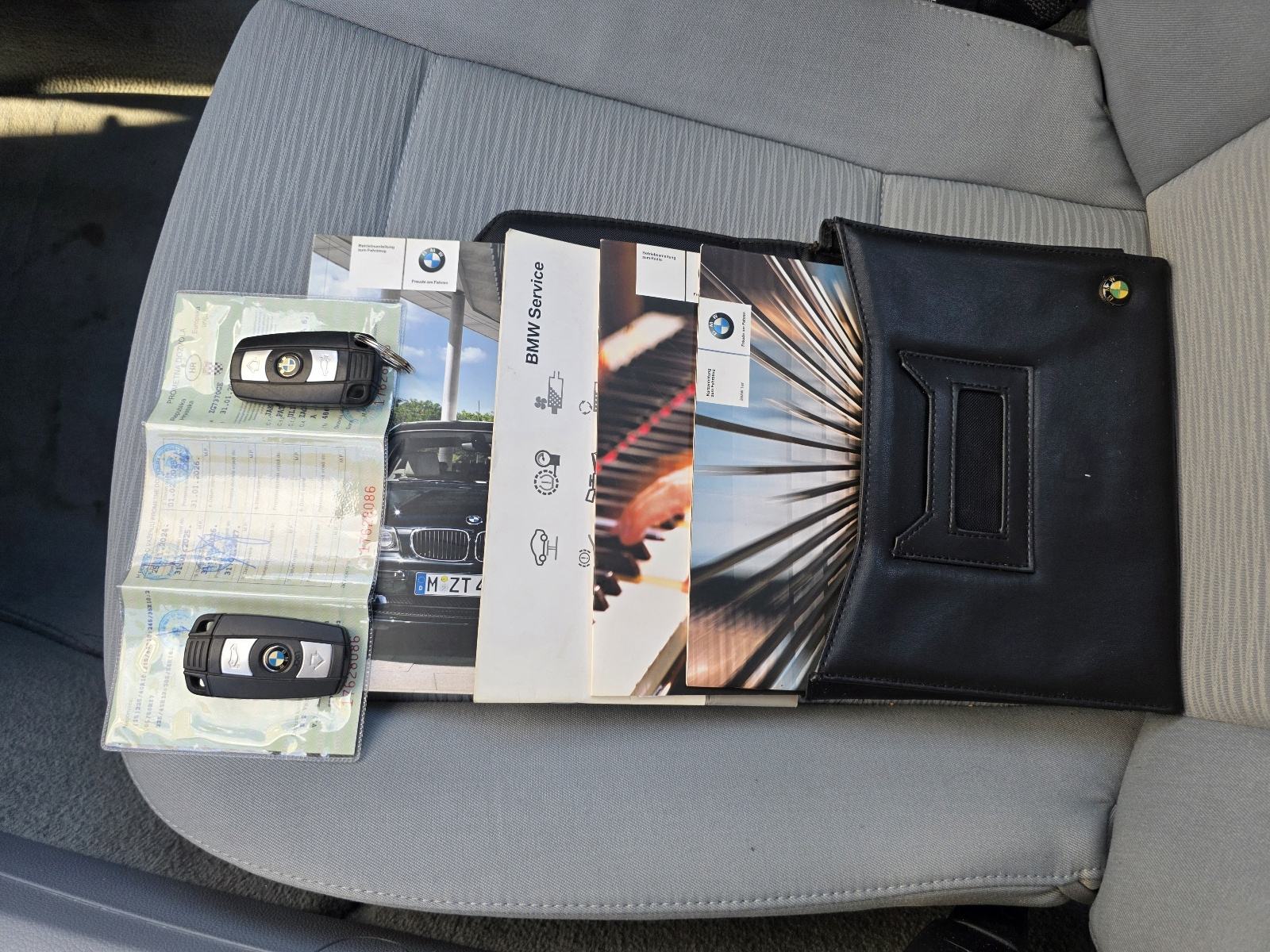 BMW serija 1 118d - reg. 02/27 - SERVISNA - NOVE LJETNE + ZIMSKE GUME, fotografija 20