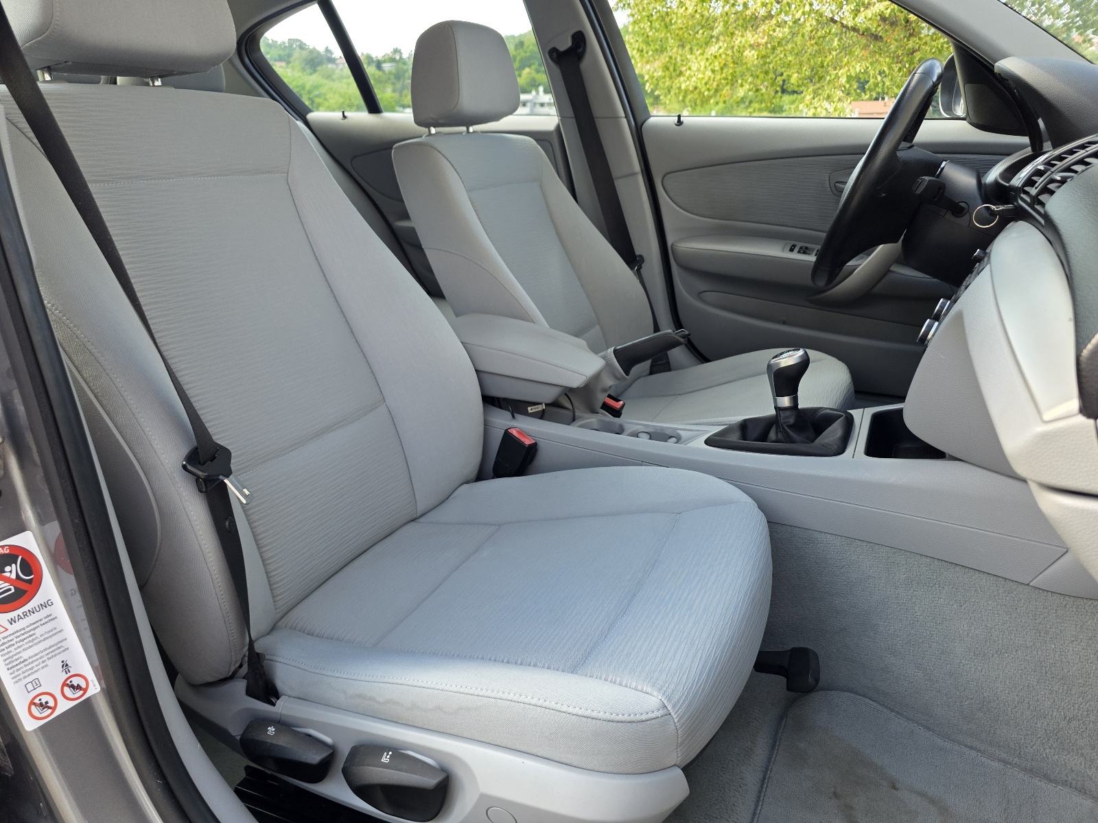 BMW serija 1 118d - reg. 02/27 - SERVISNA - NOVE LJETNE + ZIMSKE GUME, fotografija 14