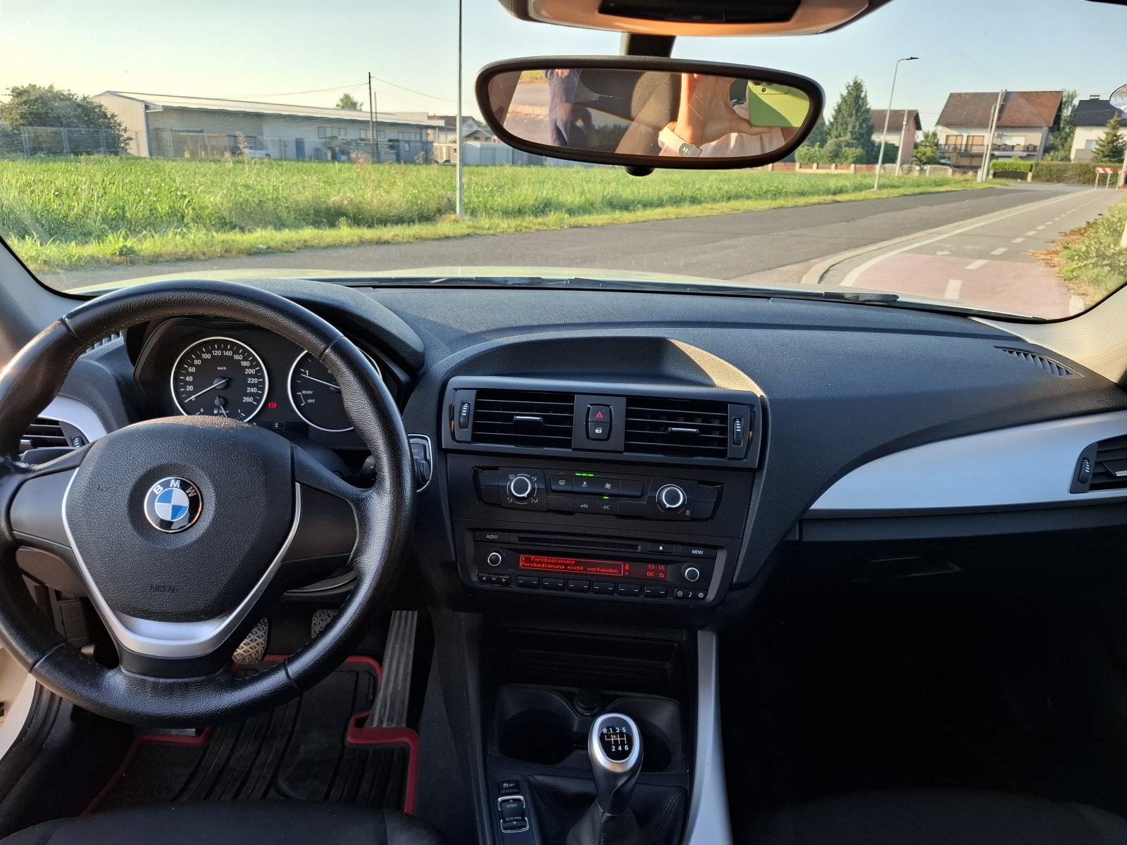 BMW serija 1 118d, fotografija 8