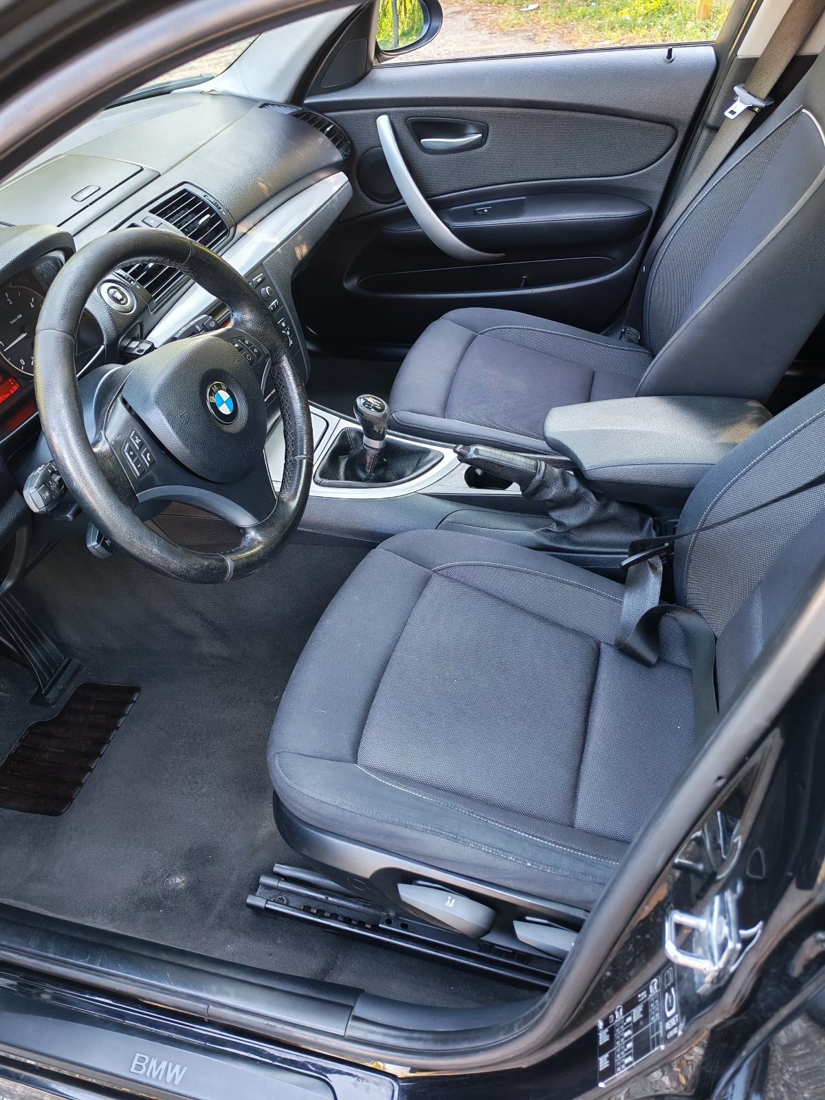 BMW serija 1 118d, fotografija 8