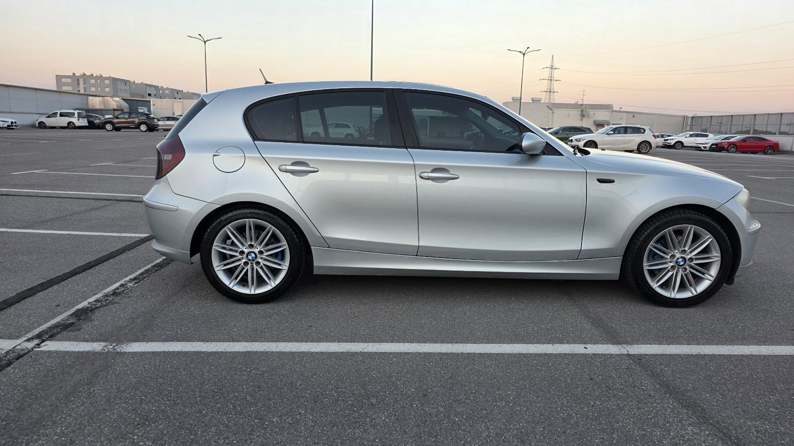 BMW 118d, fotografija 2