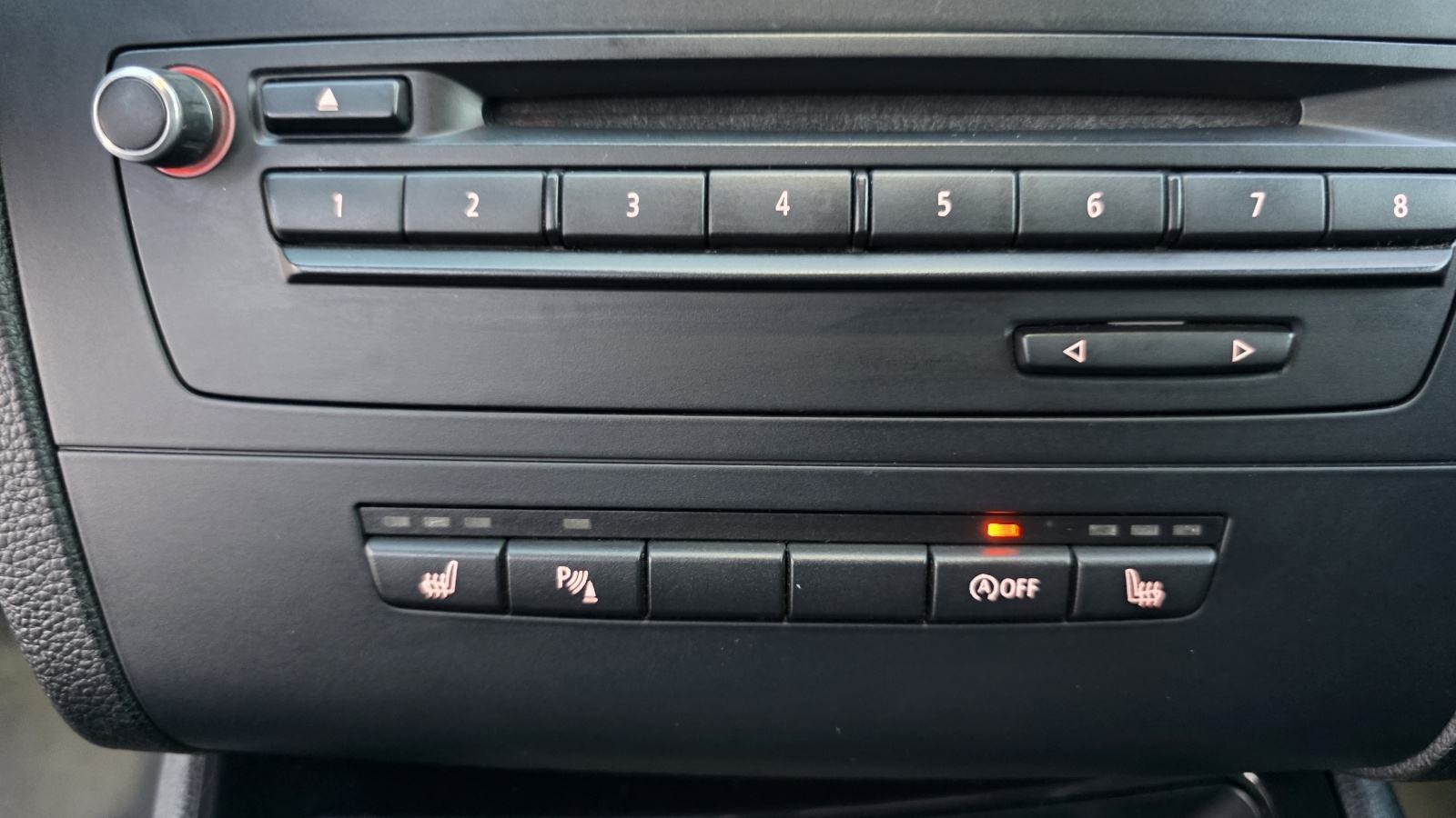BMW 118d, fotografija 12