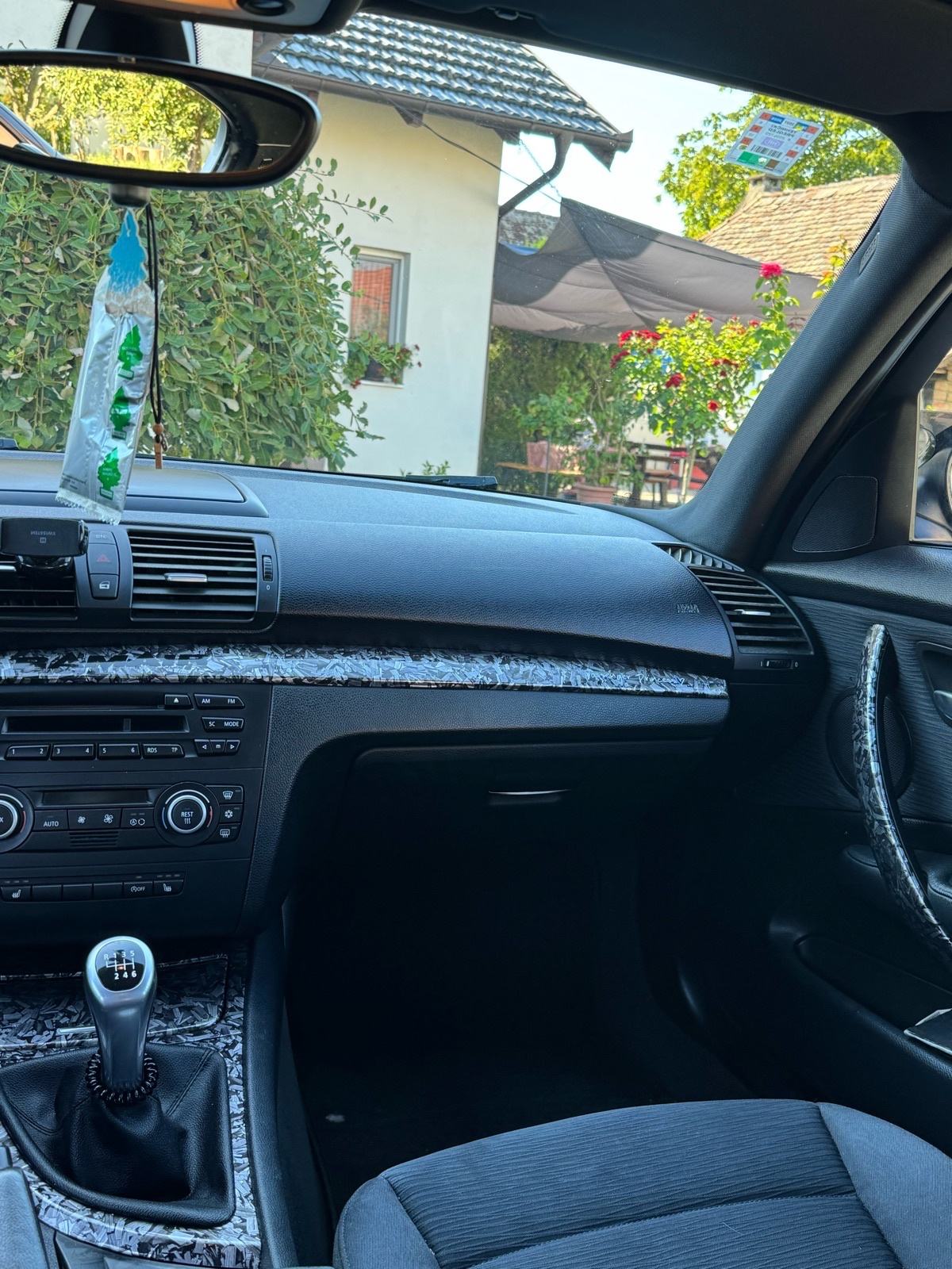 BMW serija 1 118d, fotografija 19