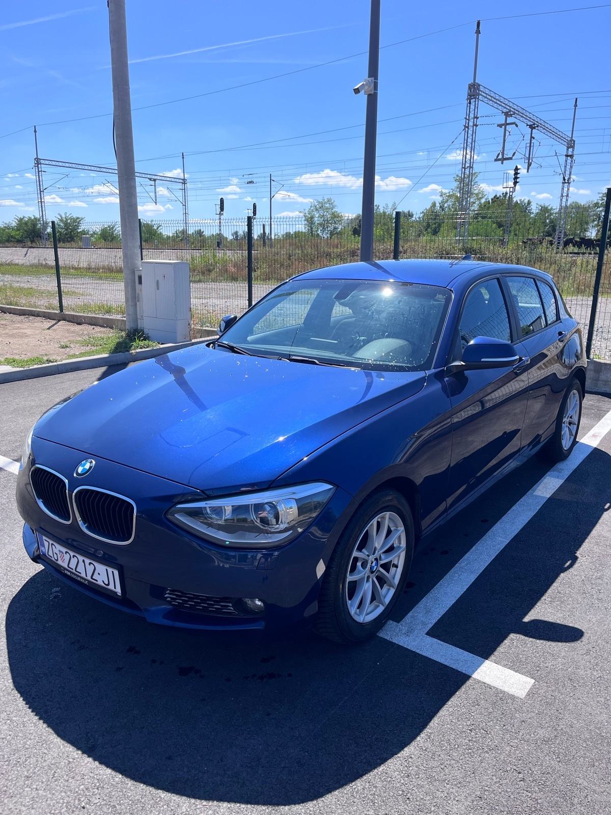 BMW serija 1 118d, fotografija 6