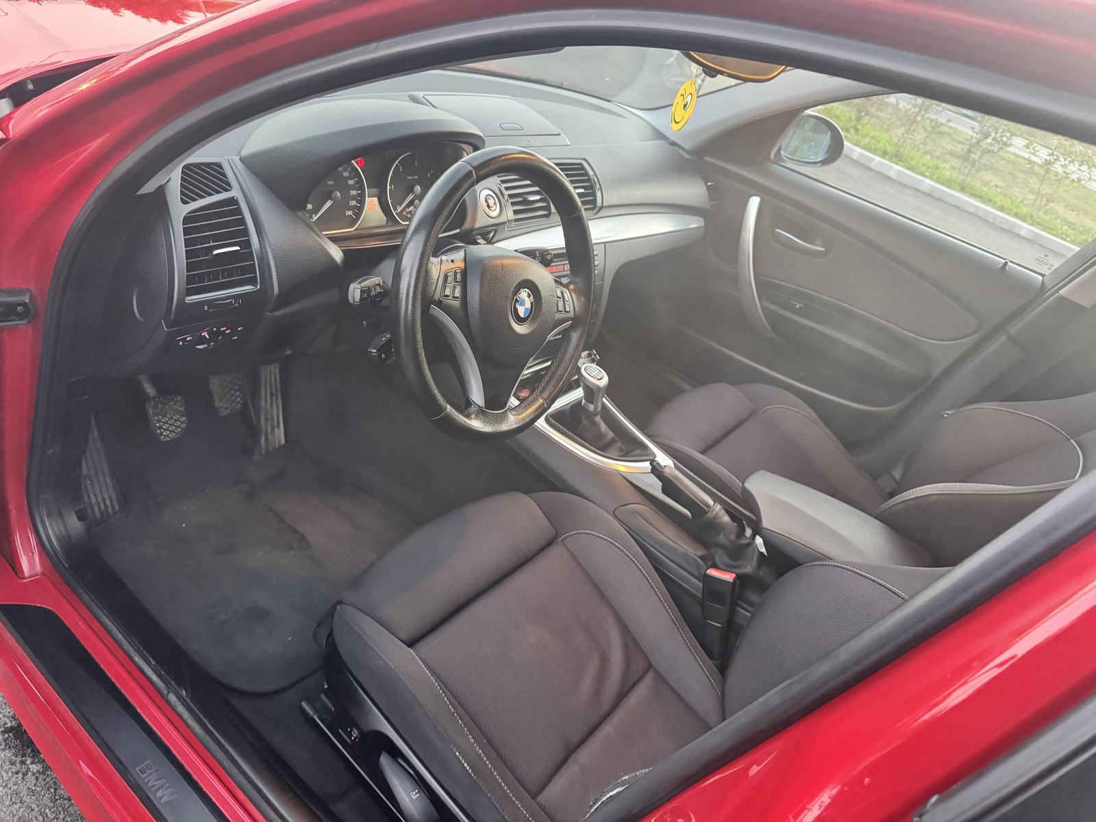 BMW serija 1 118d, fotografija 1