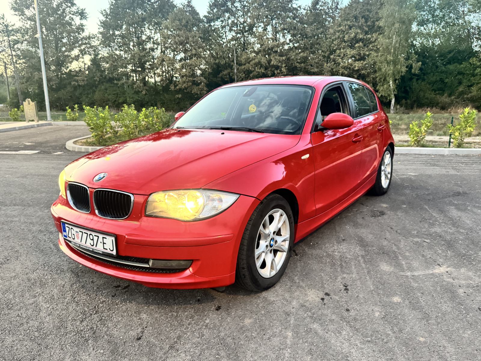 BMW serija 1 118d, fotografija 4