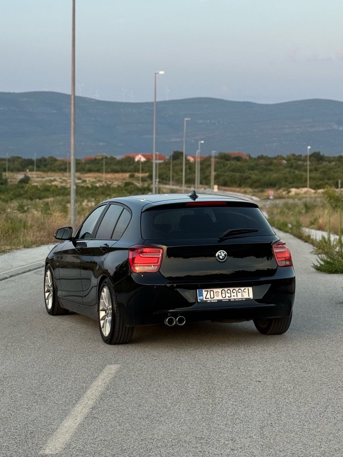 BMW serija 1 118d Sport automatik, fotografija 4