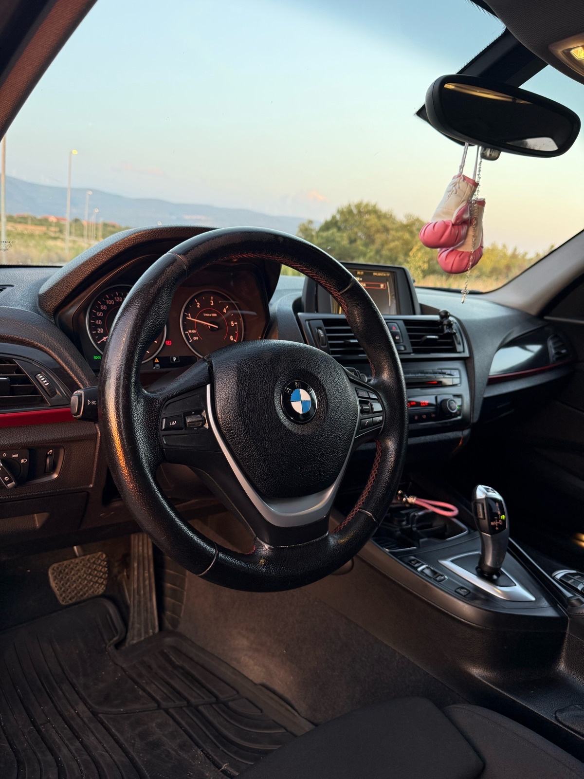 BMW serija 1 118d Sport automatik, fotografija 9