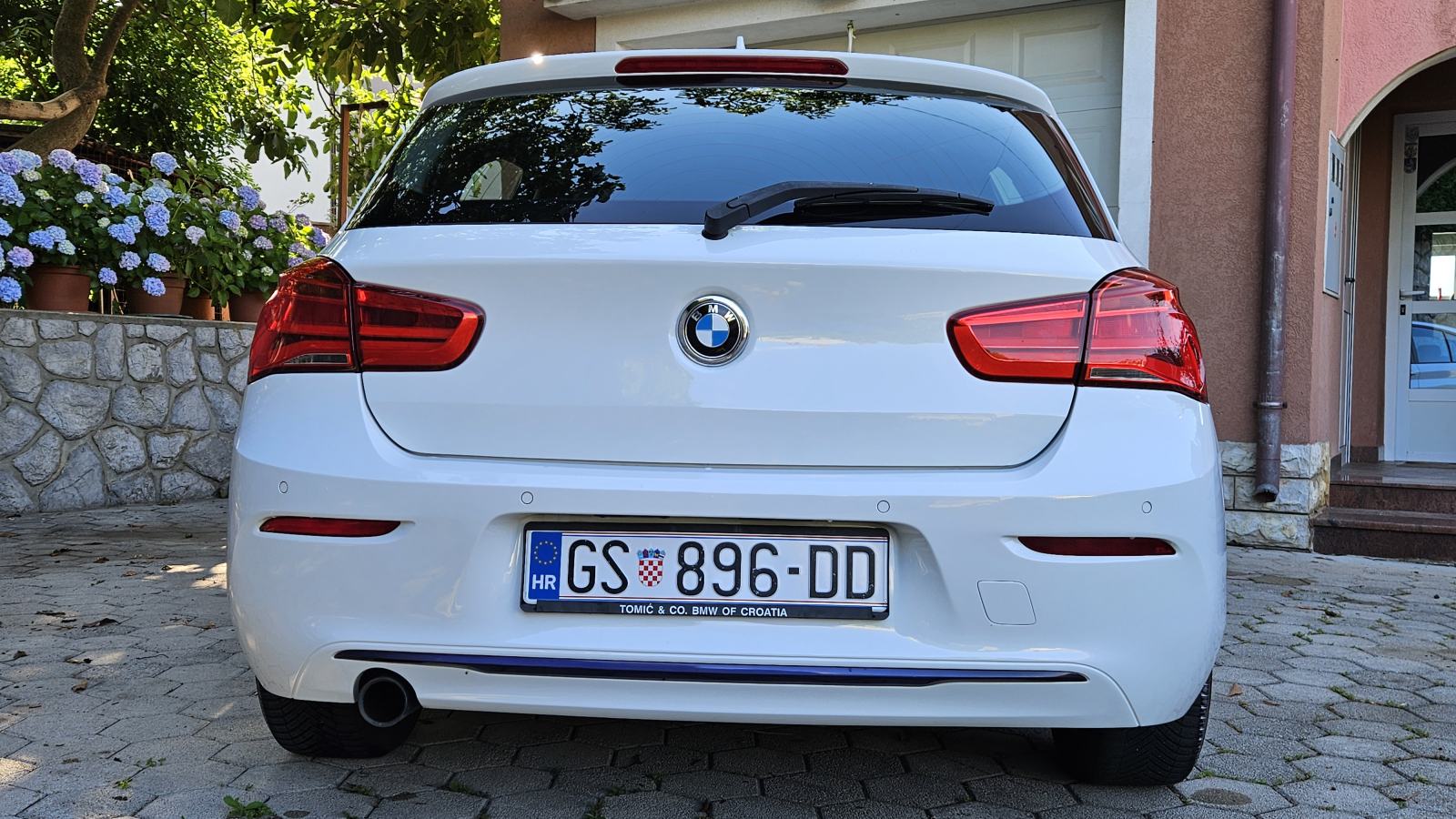 BMW serija 1 118d Sportline LCI, fotografija 9