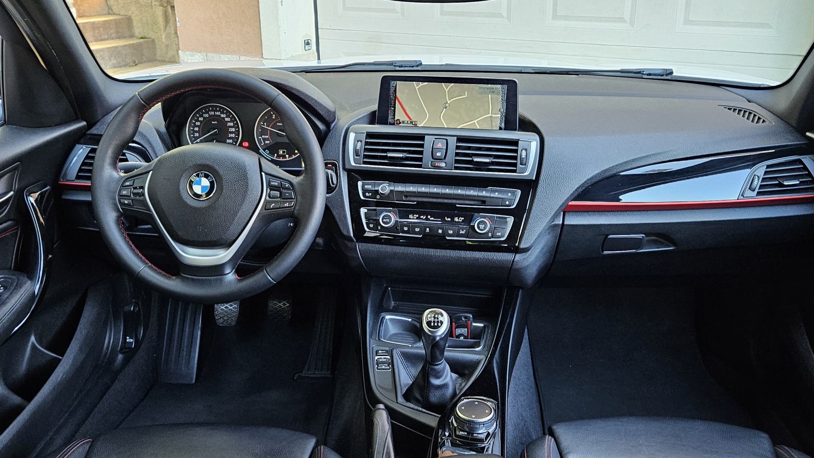 BMW serija 1 118d Sportline LCI, fotografija 11