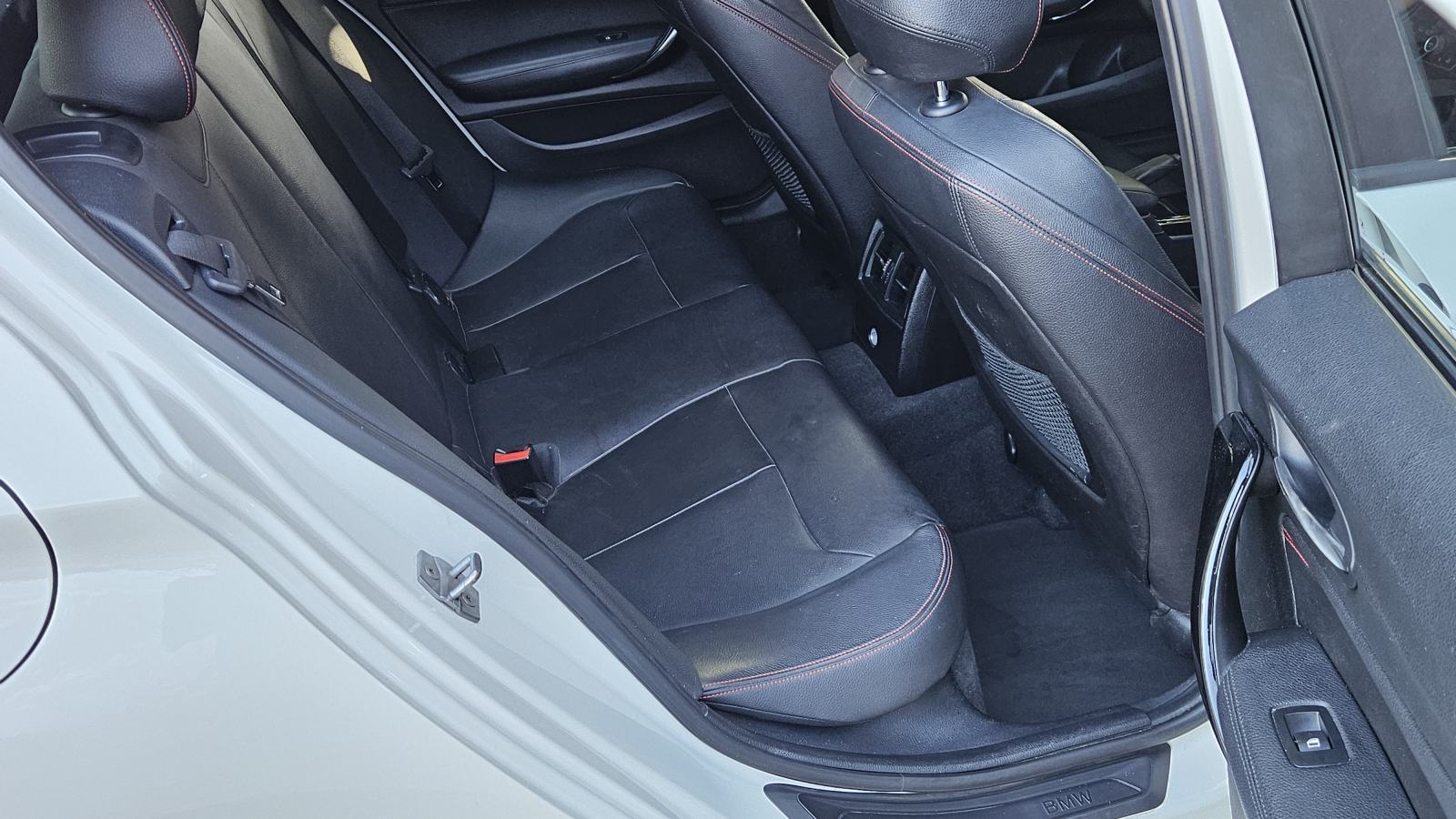BMW serija 1 118d Sportline LCI, fotografija 13