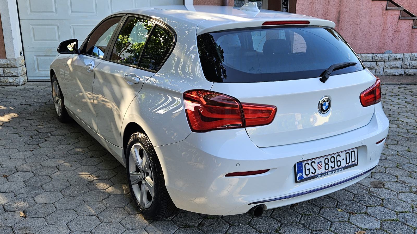 BMW serija 1 118d Sportline LCI, fotografija 10