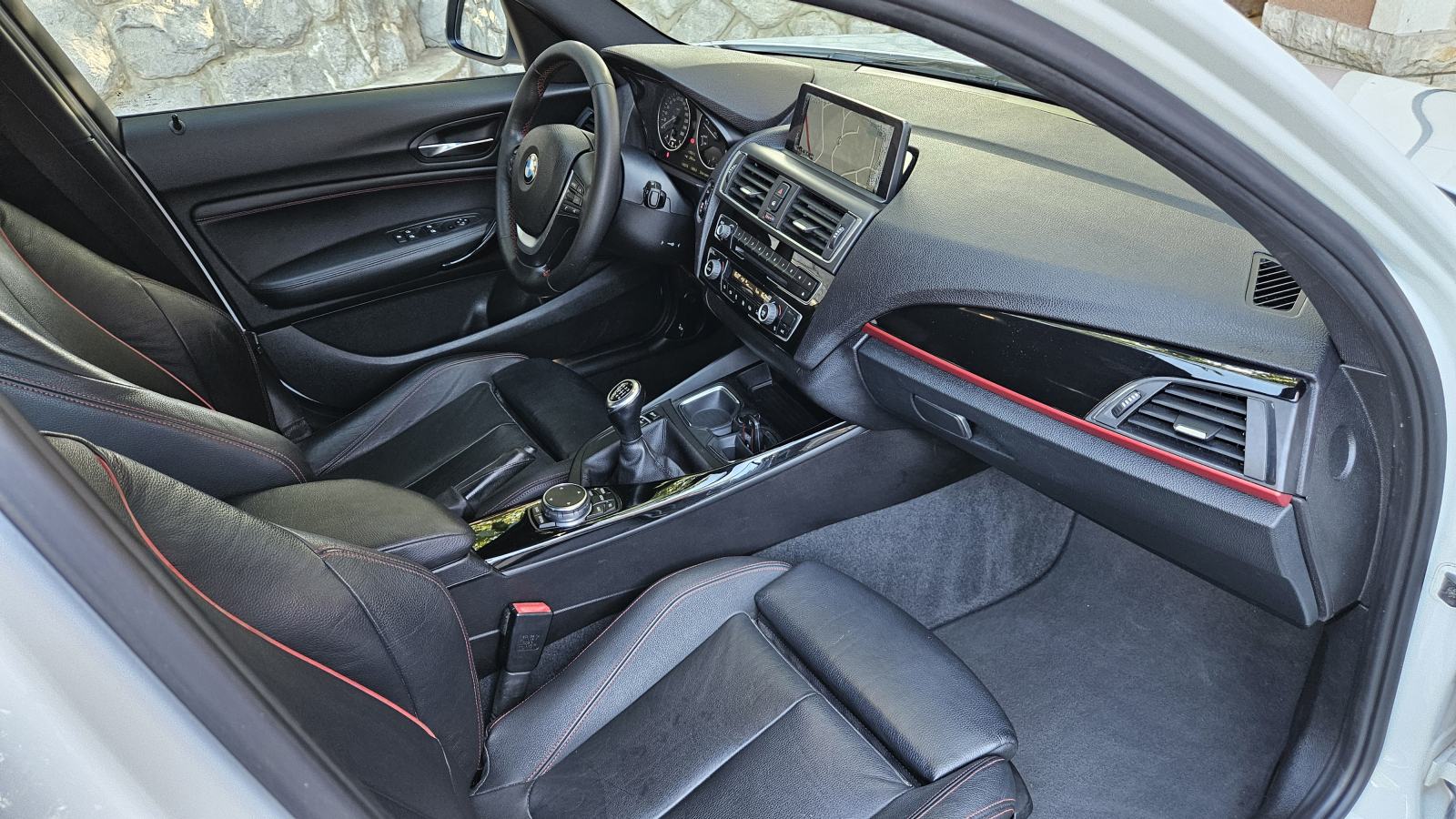 BMW serija 1 118d Sportline LCI, fotografija 12