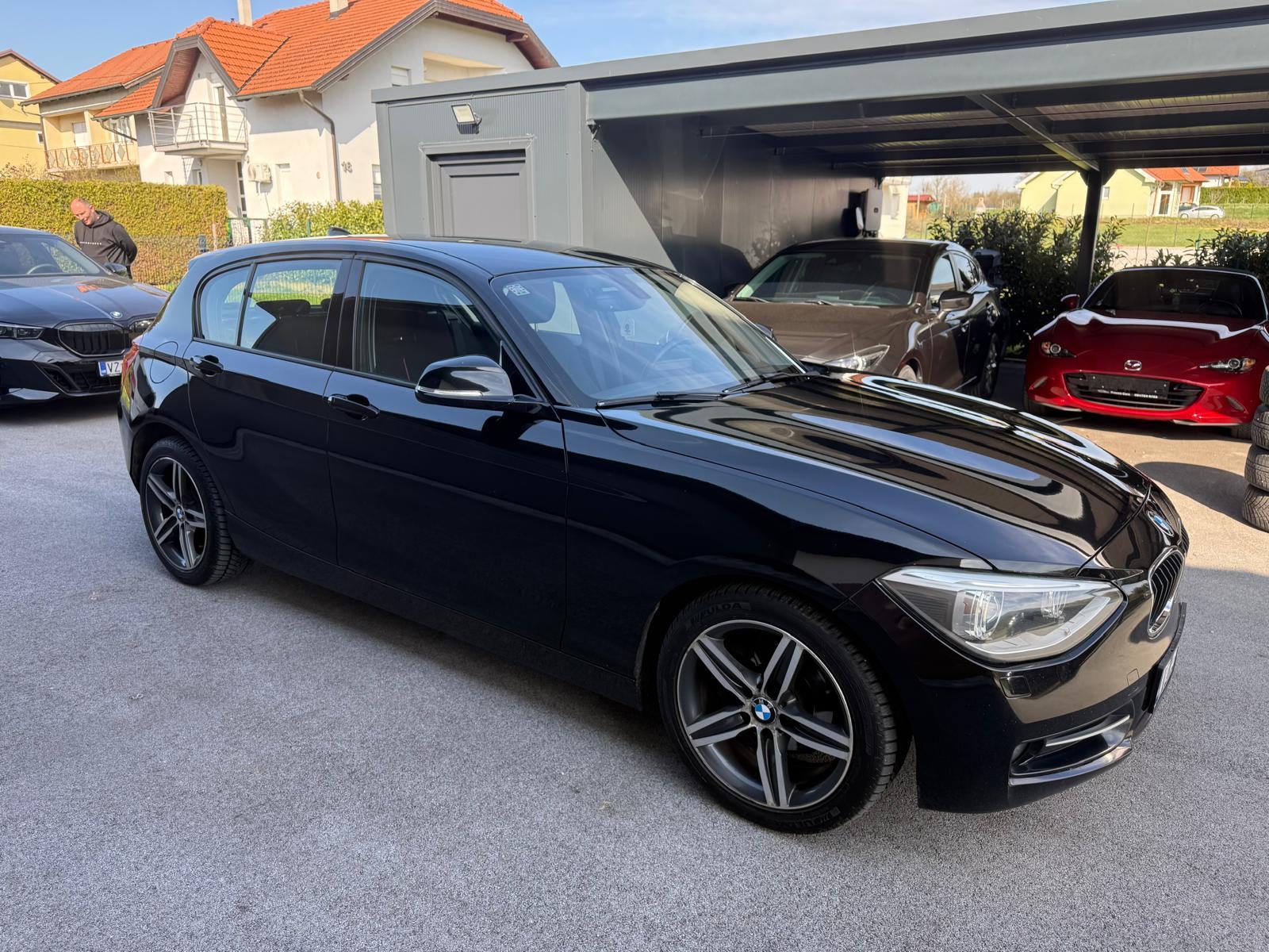 BMW serija 1 118d Sport odlična,oprema,zamijenjen lanac,kao nov!, fotografija 2