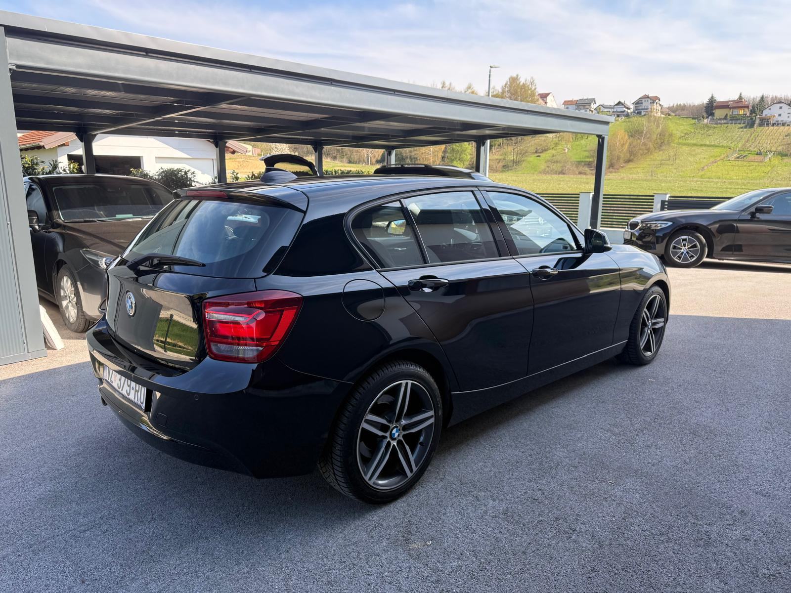 BMW serija 1 118d Sport odlična,oprema,zamijenjen lanac,kao nov!, fotografija 8