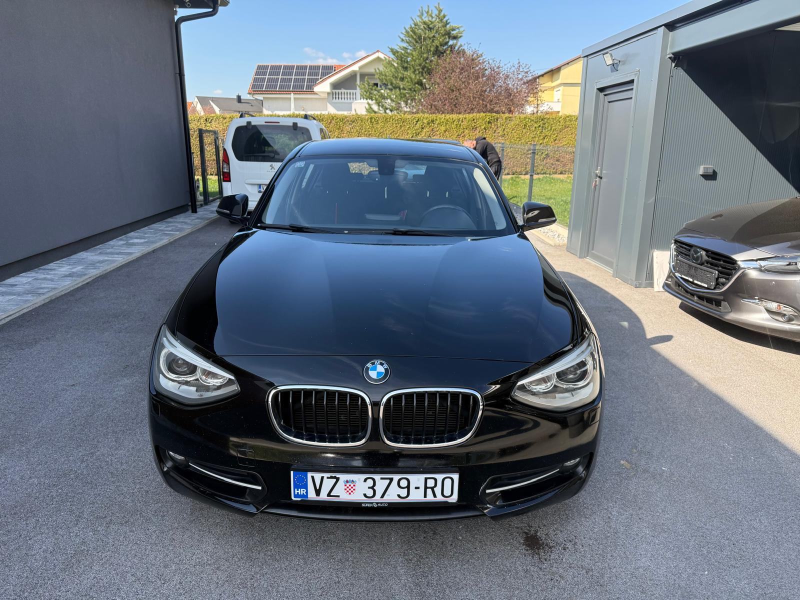 BMW serija 1 118d Sport odlična,oprema,zamijenjen lanac,kao nov!, fotografija 5