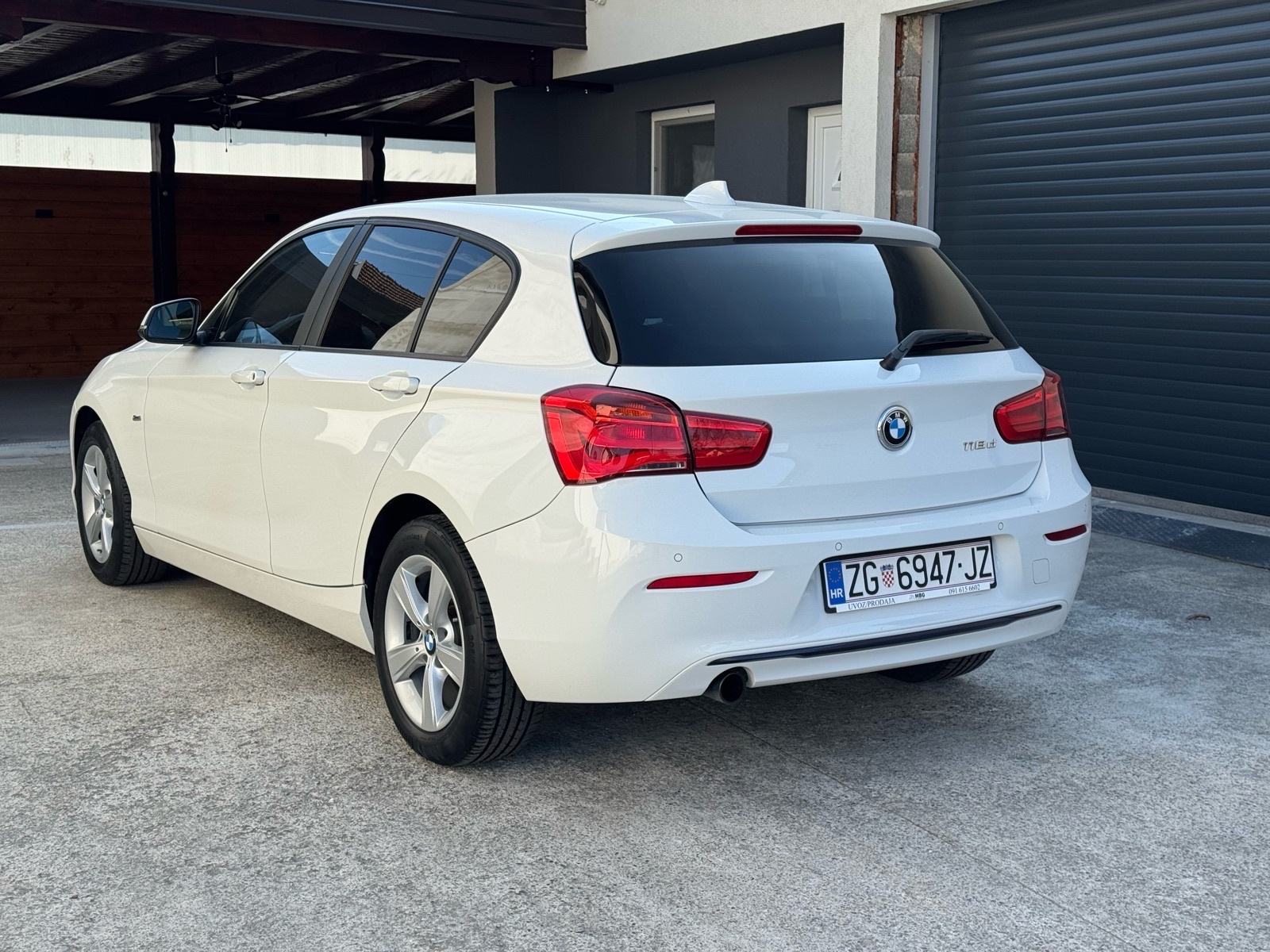 BMW serija 1 118d Sportline, fotografija 4