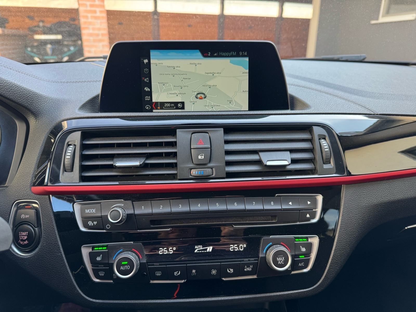 BMW serija 1 118d Sportline, fotografija 17