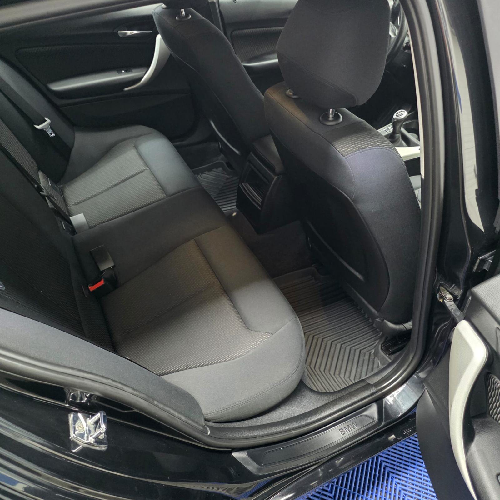BMW serija 1 118d veliki servis 2 seta kotača, fotografija 12