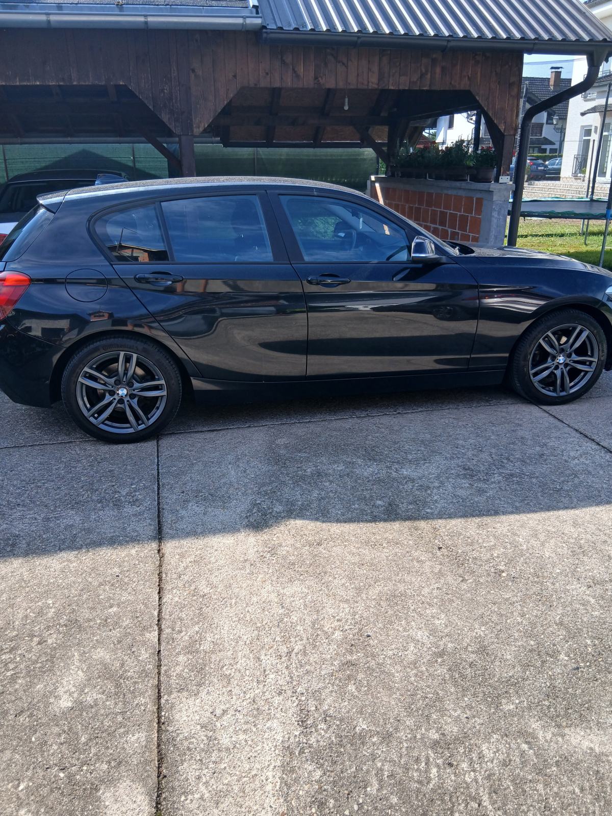 BMW serija 1 118d veliki servis 2 seta kotača, fotografija 4