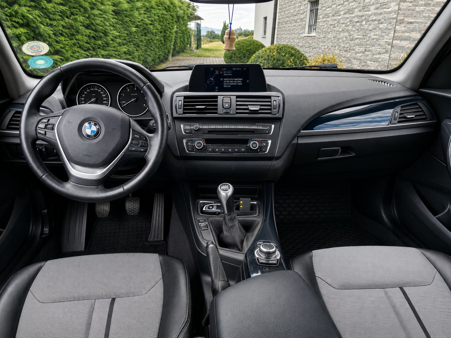 BMW serija 1 118d Xdrive, fotografija 6