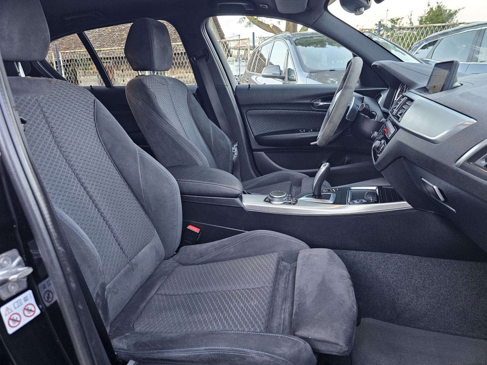 BMW serija 1 118i automatik"M-PAKET"-FULL-SERVISNA-GARANCIJA, fotografija 16