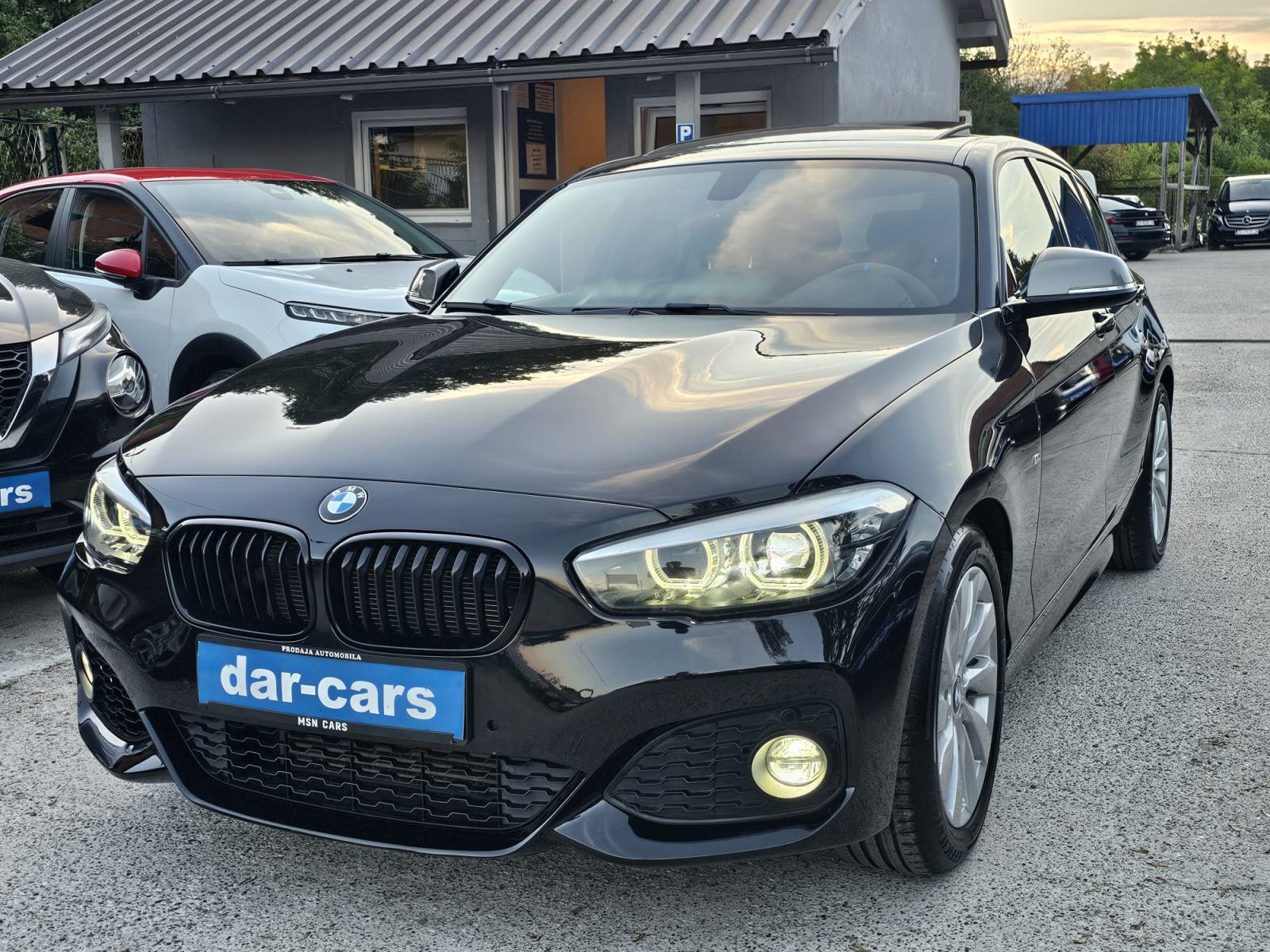 BMW serija 1 118i automatik"M-PAKET"-FULL-SERVISNA-GARANCIJA, pogled izvana - slika 2